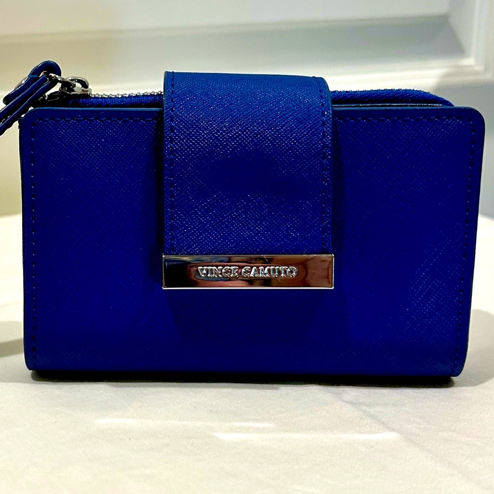 Vince Camuto Pebble Wristlet in Royal blue with Gold Interior